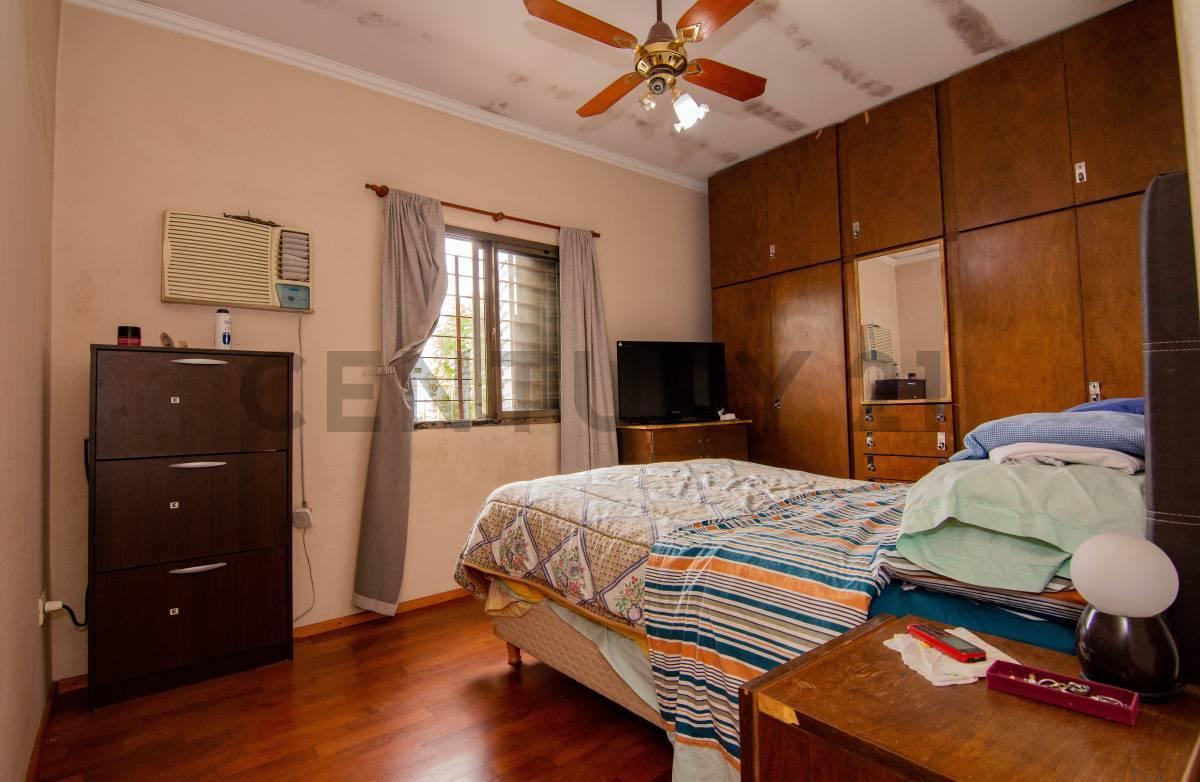 Venta Casa de 3 Dormitorios con cochera en Gral. José de San Martín, Rosario