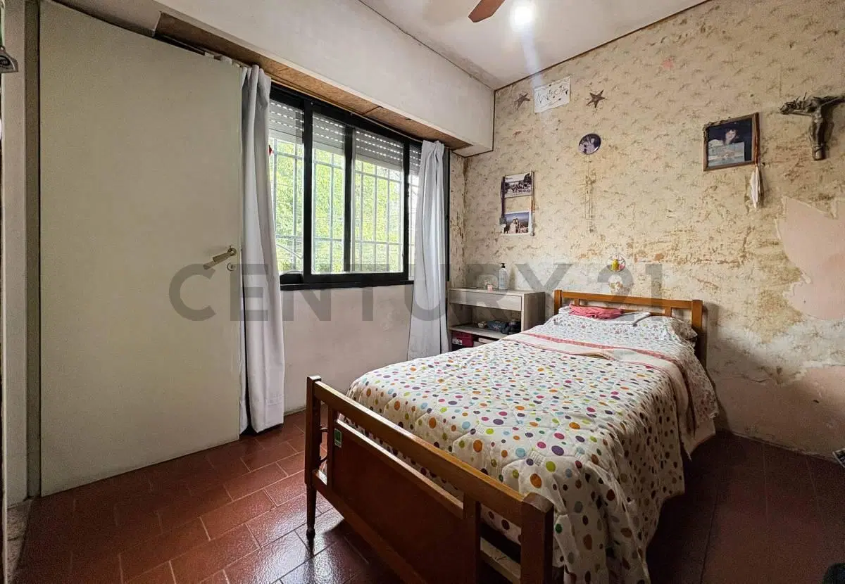Venta Casa de 3 Dormitorios con cochera en Gral. José de San Martín, Rosario 5