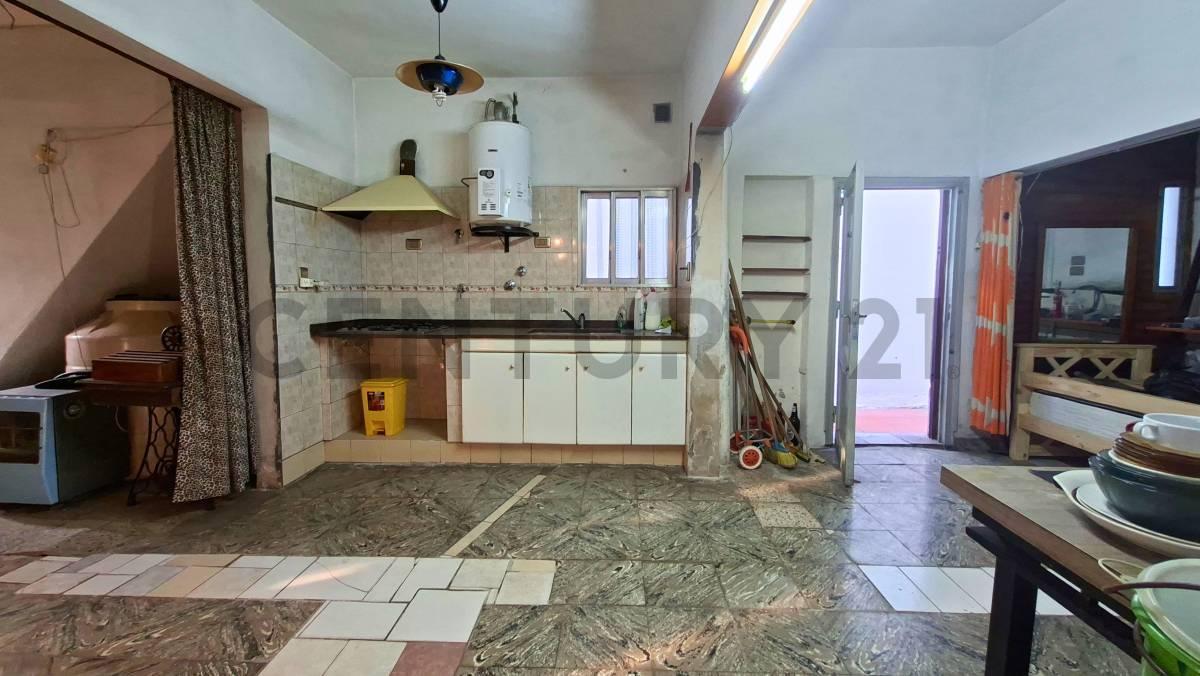 Foto de Venta 3 Casas en un mismo lote en Alberdi, Rosario, imagen 3