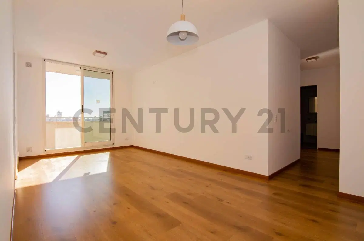 Venta Departamento de 2 Dormitorios con balcón al frente en Lourdes, Rosario 5