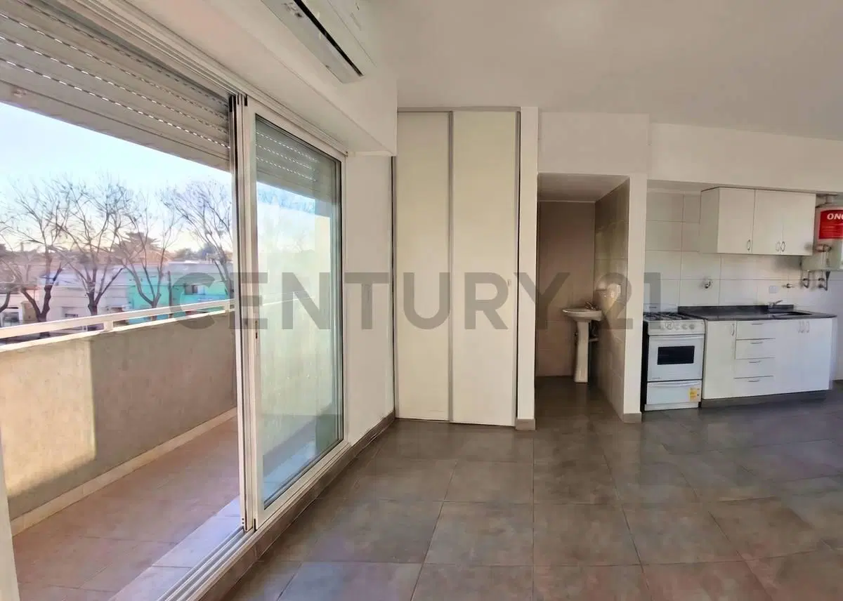 Venta Monoambiente con balcón al frente en Cinco Esquinas, Rosario 5