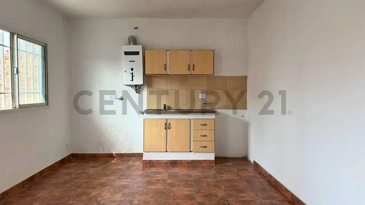 Venta Departamento de 2 Dormitorios en Alberdi, Rosario 2