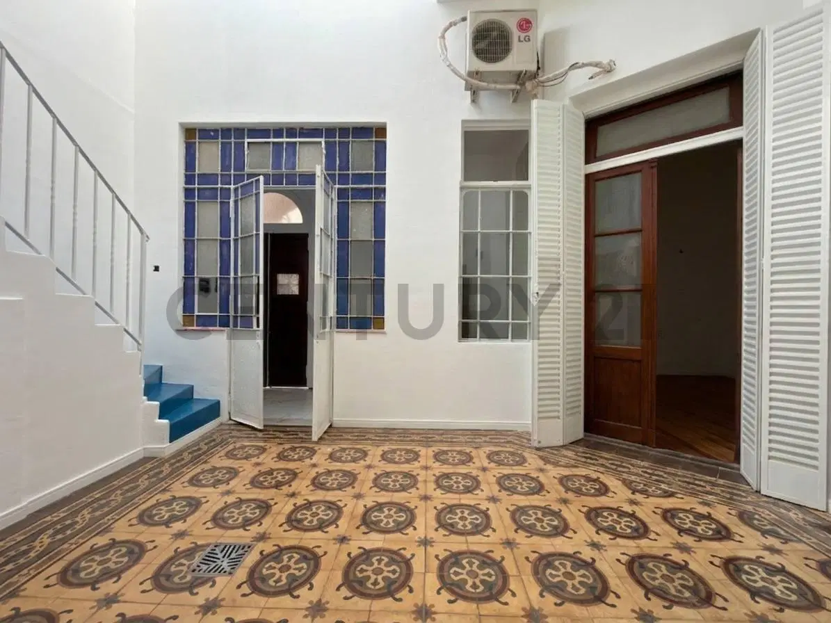 Venta Casa de pasillo de 2 Dormitorios + comodín con patio en Abasto, Rosario 4