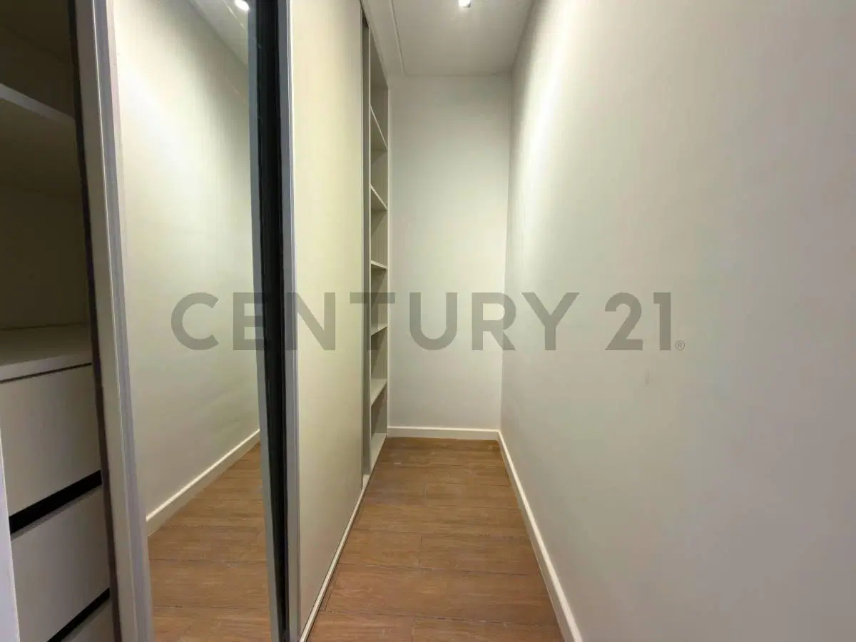 Venta Departamento 1 dormitorio con balcón y amenities en Centro, Rosario 5