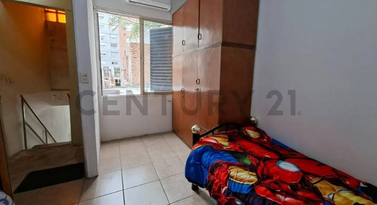 Venta PH de 2 Dormitorios A Reciclar en Barrio Martin, Rosario 5