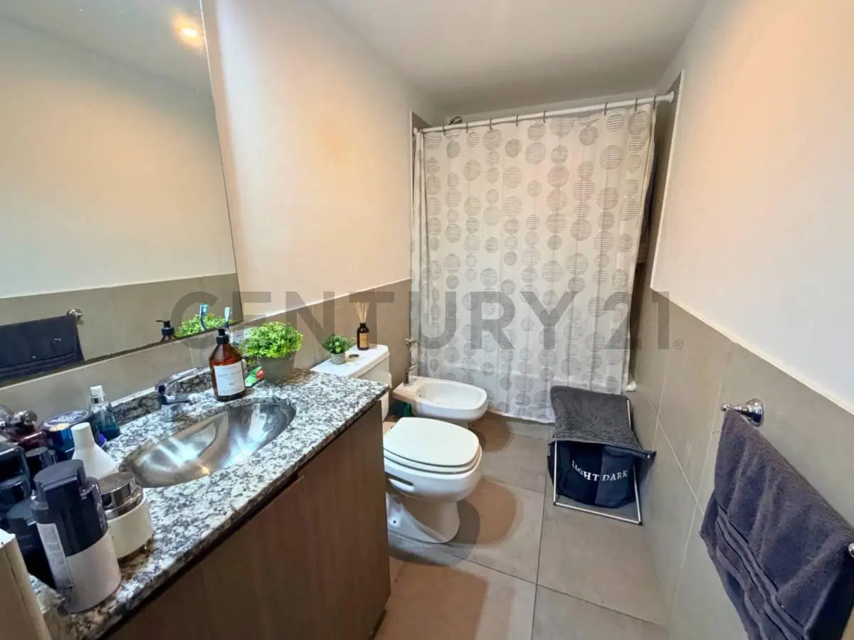 Venta Departamento de 1 Dormitorio con cochera y amenities en Abasto, Rosario 2