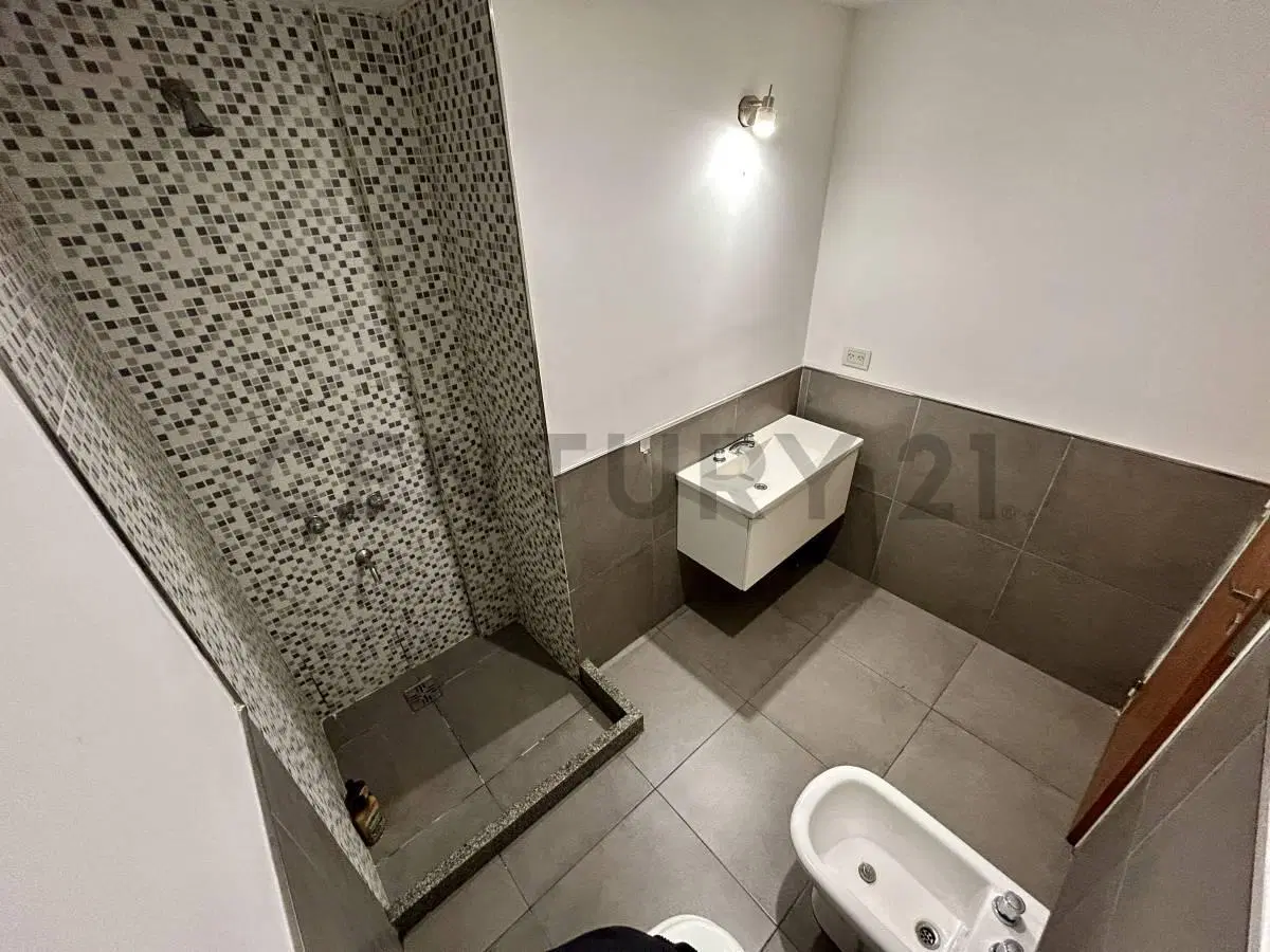 Venta Monoambiente con balcón en Lourdes, Rosario 5