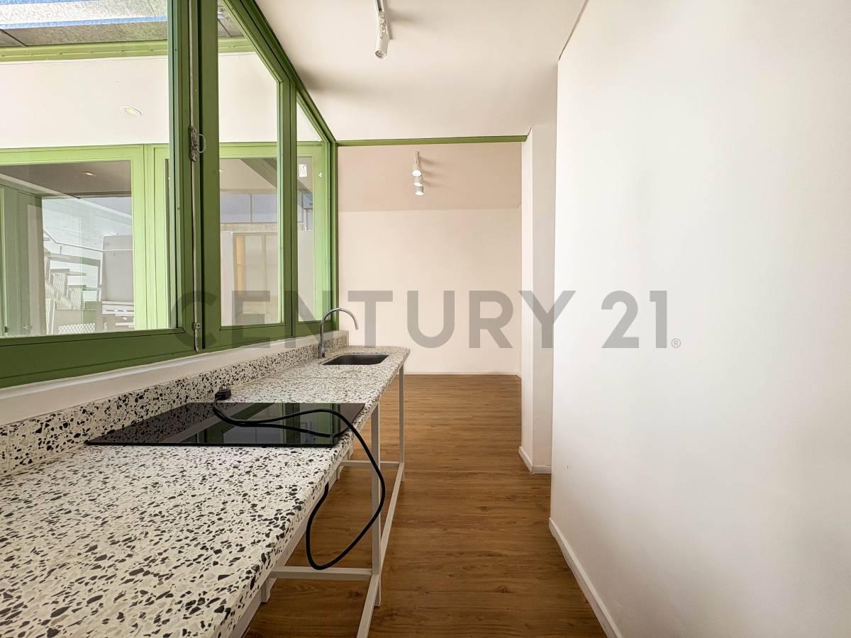 Venta Loft con terraza exclusiva en España y Hospitales, Rosario