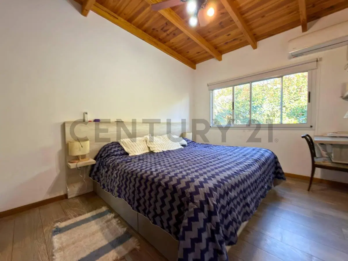 Venta | Casa de 2 Dormitorios con jardín y pileta en Punta Chacra, Roldán 4