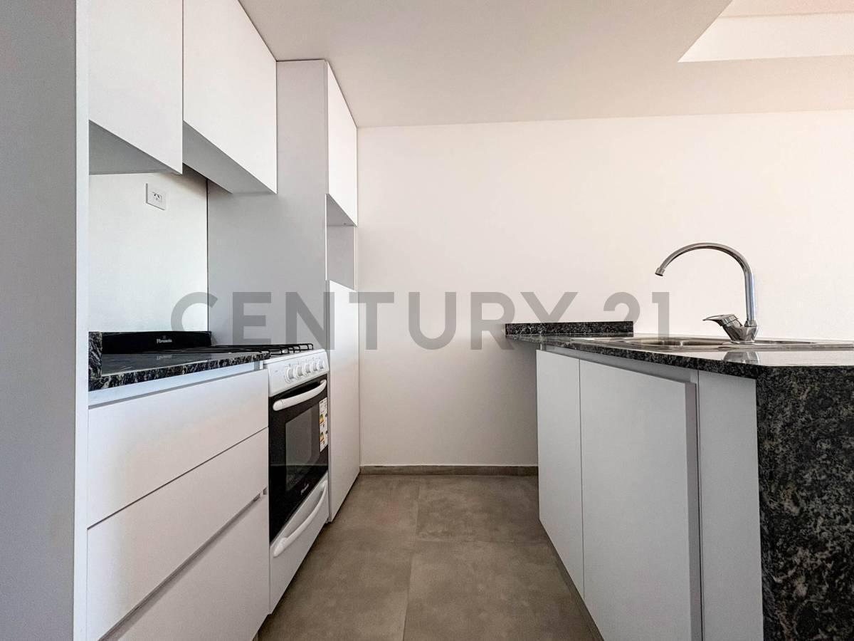 Foto de Venta Departamento de 2 dormitorios con balcón aterrazado en Centro, imagen 2