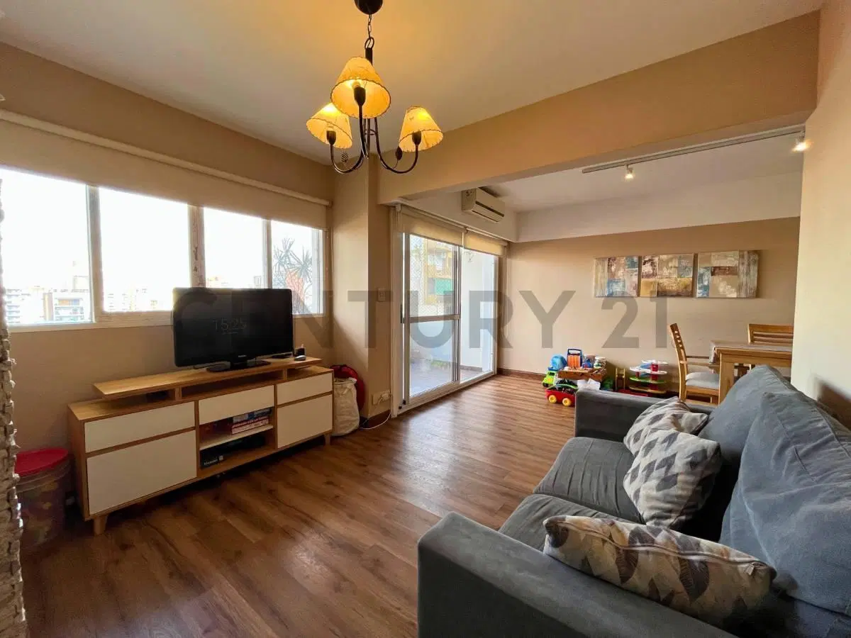 Venta Departamento de 3 Dormitorios con doble balcón en Centro, Rosario 5