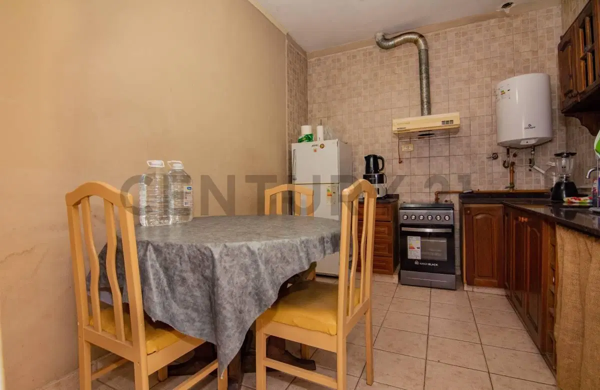 Venta Departamento PH de 2 Dormitorios en Barrio Martin, Rosario 3