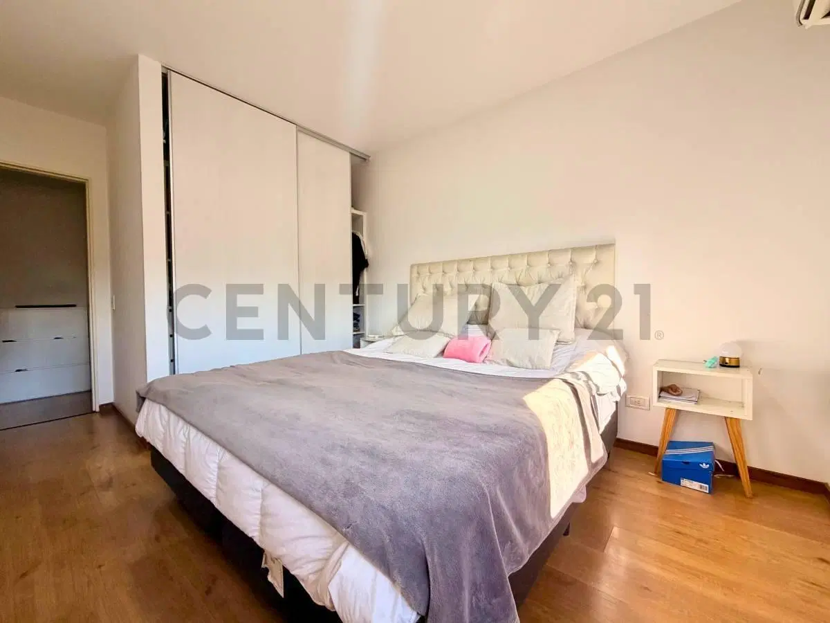 Venta Departamento de 2 Dormitorios + Cochera en Palos Verdes 2