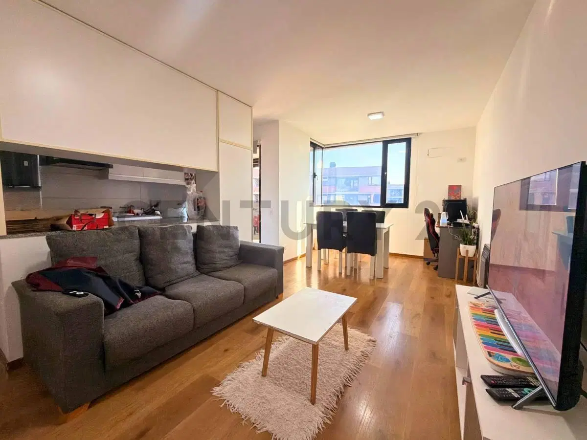 Venta Departamento de 2 Dormitorios + Cochera en Palos Verdes 4