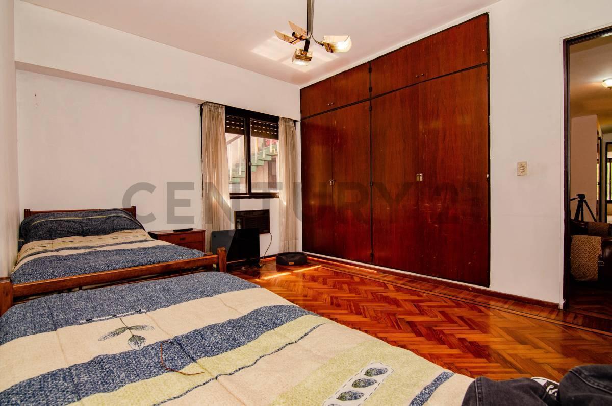 Foto de Venta Casa de 2 Dormitorios con patio y cochera en Echesortu, Rosario, imagen 5