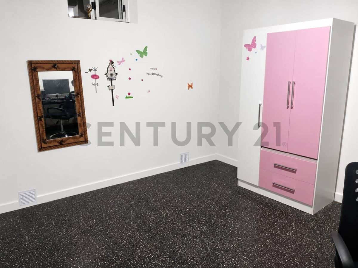 Foto de Venta | Casa de 4 Dormitorios con patio, terraza y cochera en, imagen 5