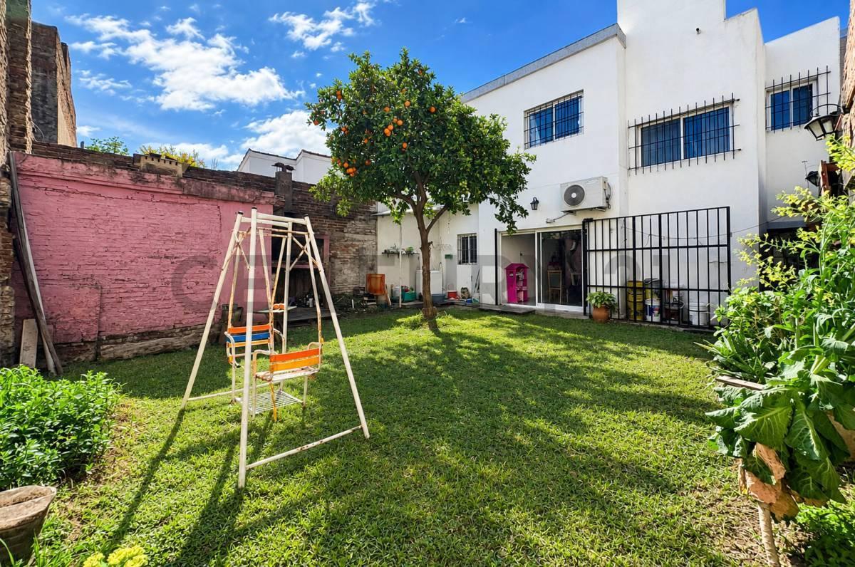 Foto de Venta Casa de 2/3 Dormitorios con frente de local y cochera doble en, imagen 1