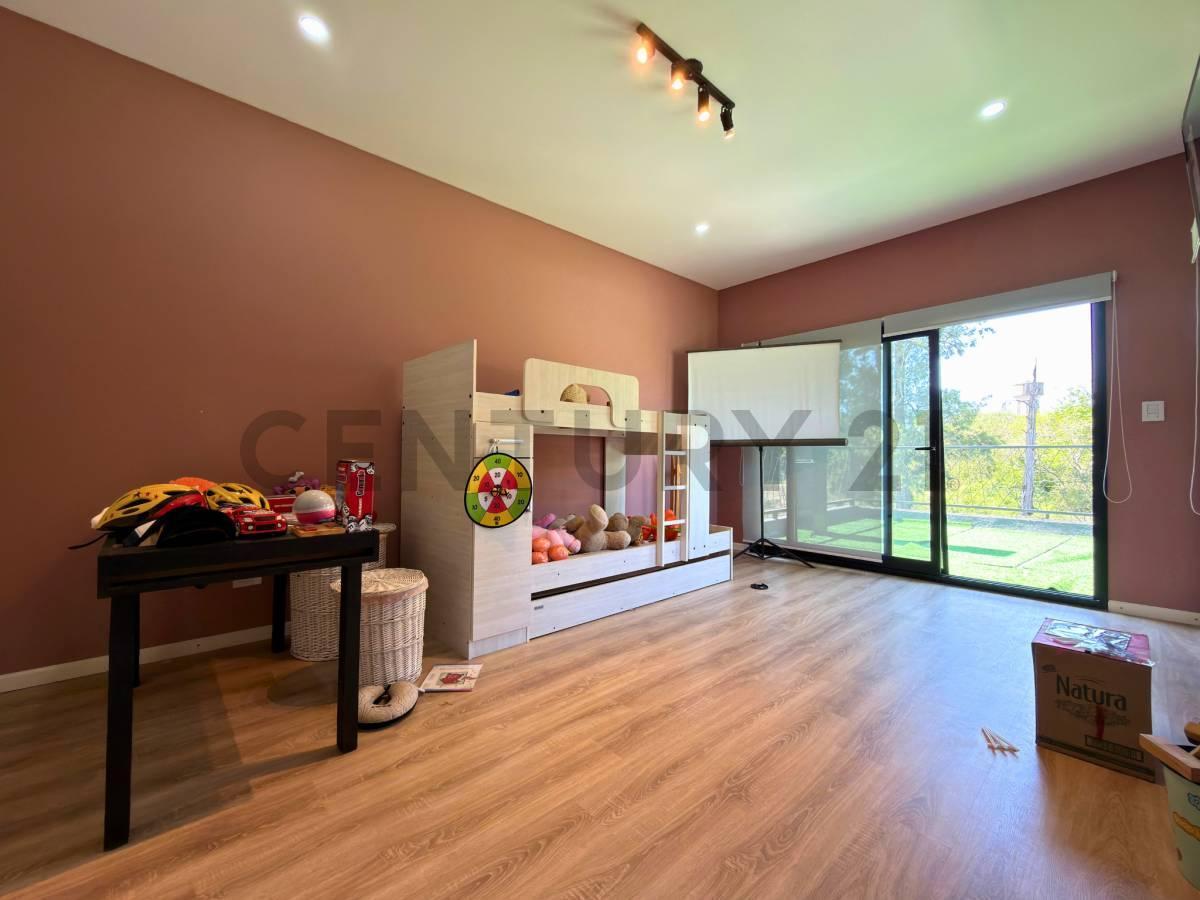 Foto de VENTA | Casa de 3 Dormitorios con pileta y quincho | Brisanova, Pueblo, imagen 3