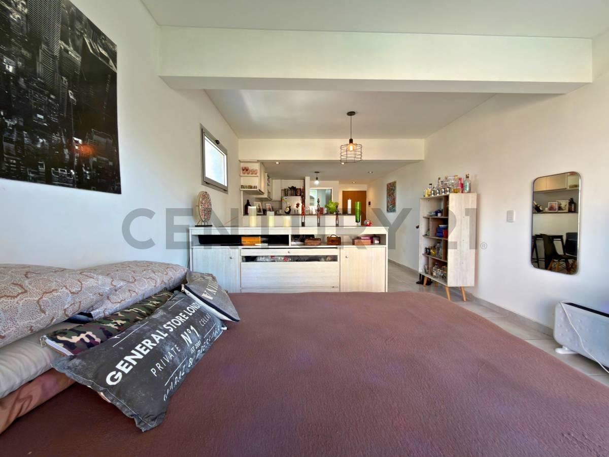 Foto de Venta | Monoambiente al frente con balcón en Luis Agote, Rosario, imagen 2