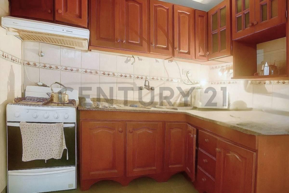 Foto de Venta Casa de 2 domitorios + Galpón, Villa Gobernador Gálvez, imagen 1