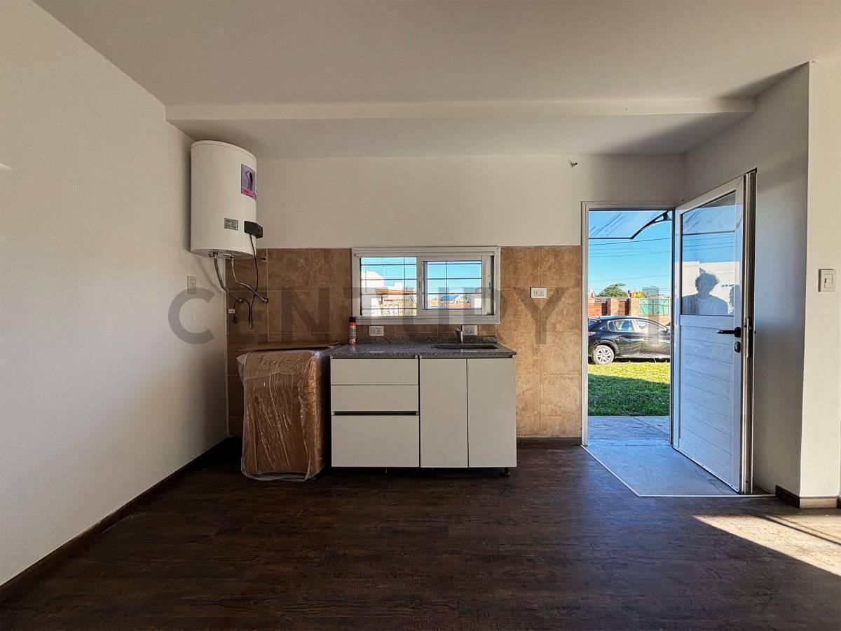 Foto de Venta Dos Casas Dúplex de 2 Dormitorios en EcoPueblo, Alvear, imagen 3