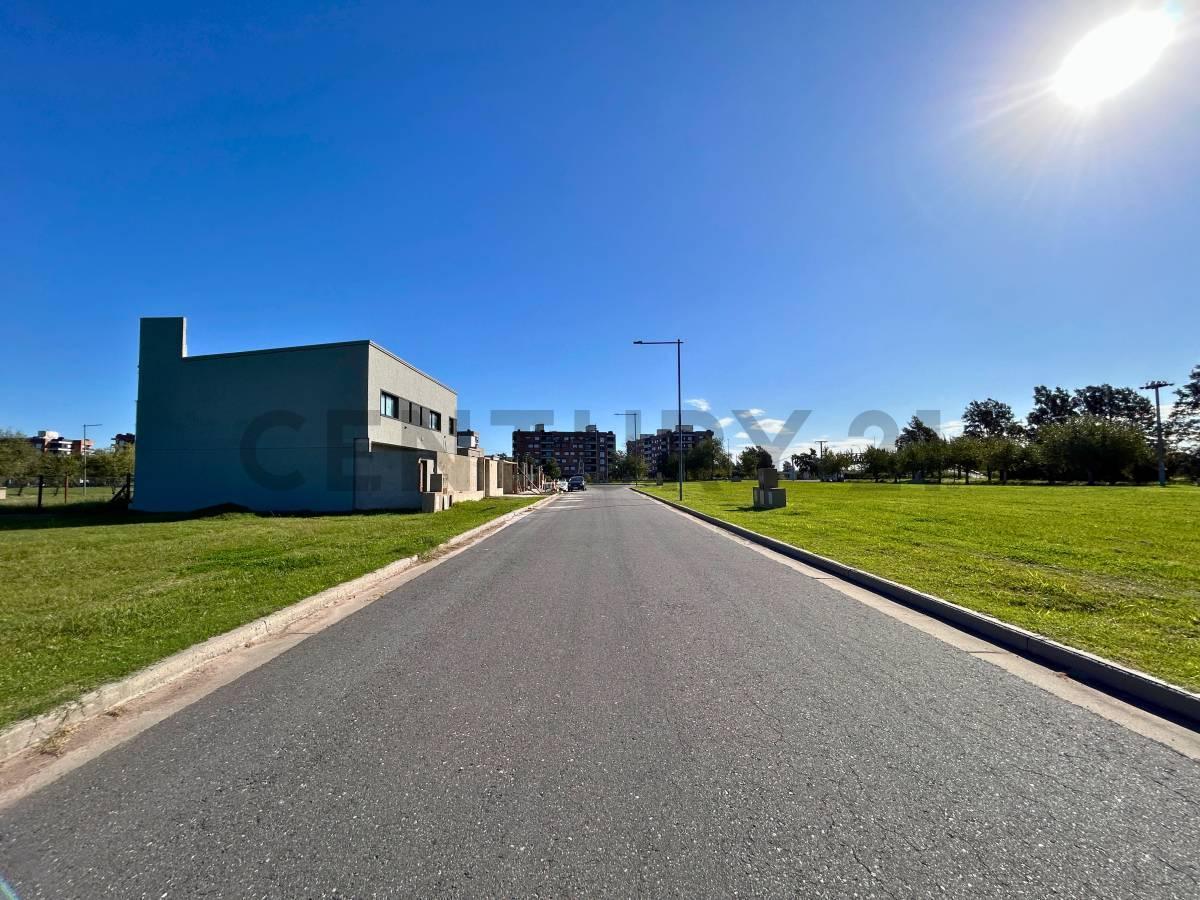 Foto de Venta Lote en Los Pasos del Jockey, Manzanas Abiertas | Fisherton, imagen 3