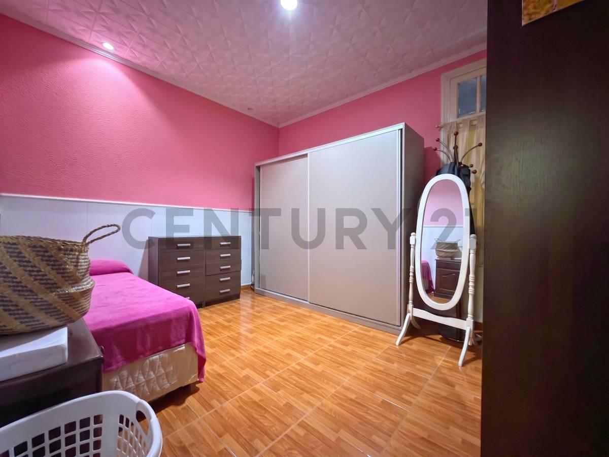 Foto de Venta | Casa 2 de Dormitorios con jardín y doble cochera en La Florida, imagen 3