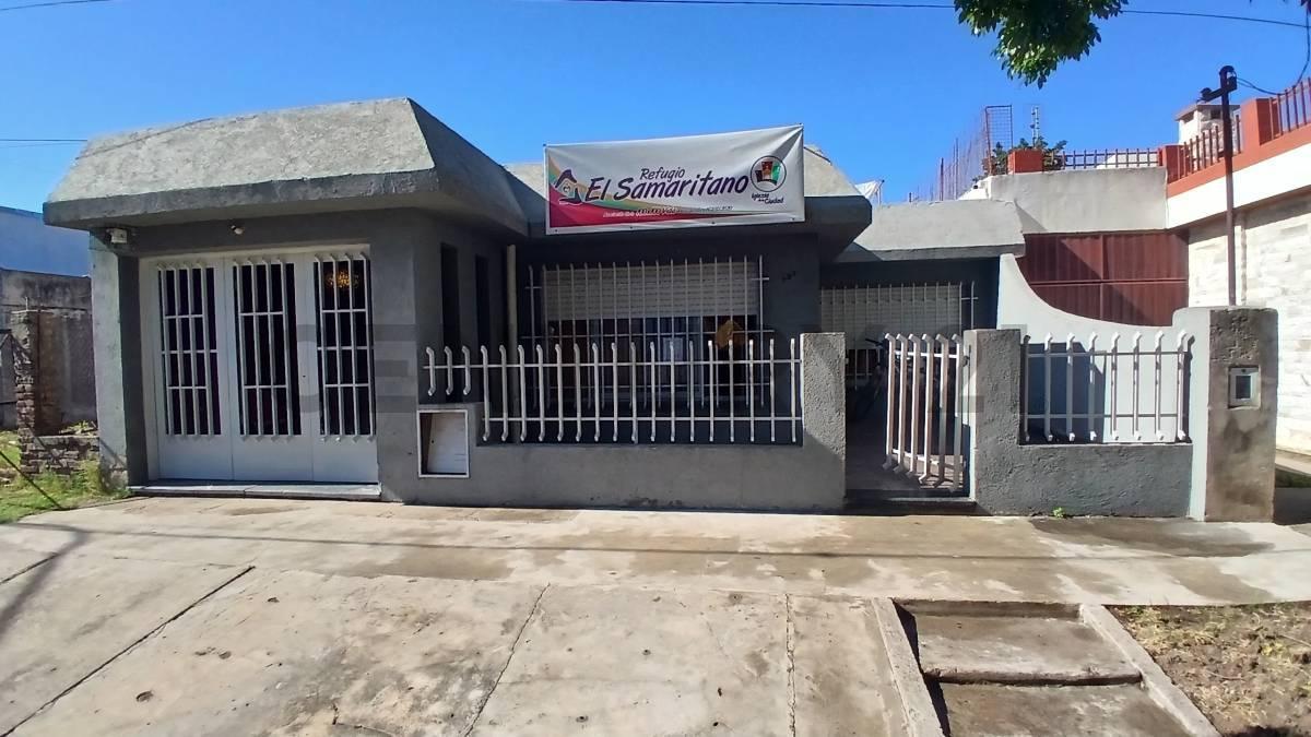 Foto de Venta Casa de 3 Dormitorios con cochera + Lote lindero en Villa Diego, imagen 1