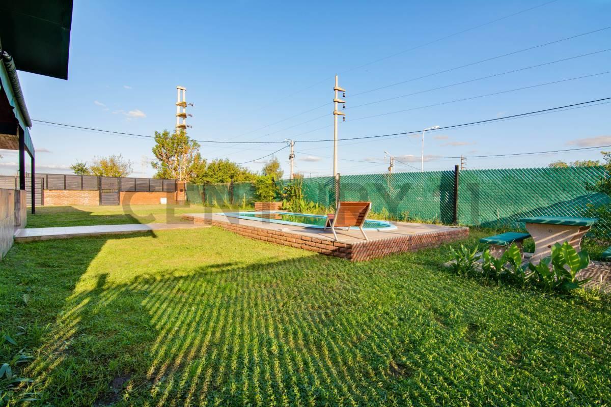 Foto de Venta Lote con Monoambiente, pileta y quincho en Punta Chacra, Roldán, imagen 2