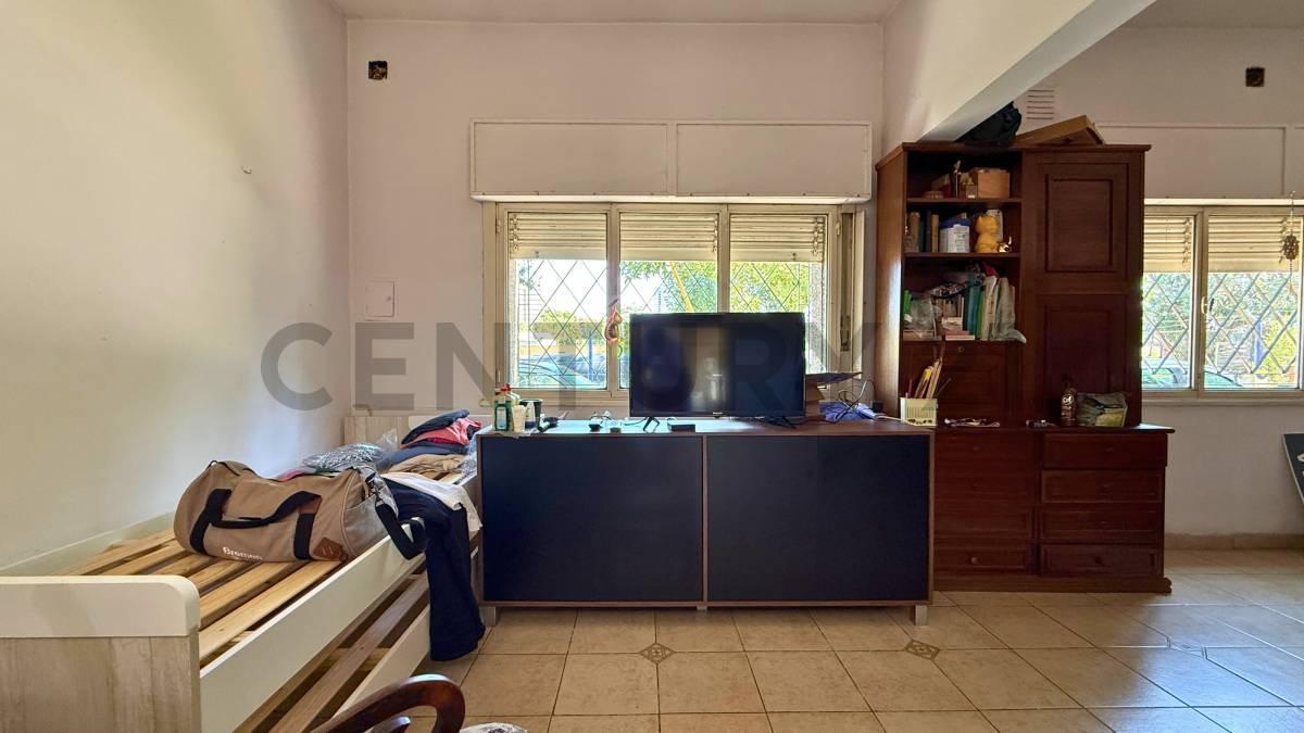 Foto de Venta Casa de 2 Dormitorios distribuida en dos plantas autónomas |, imagen 3
