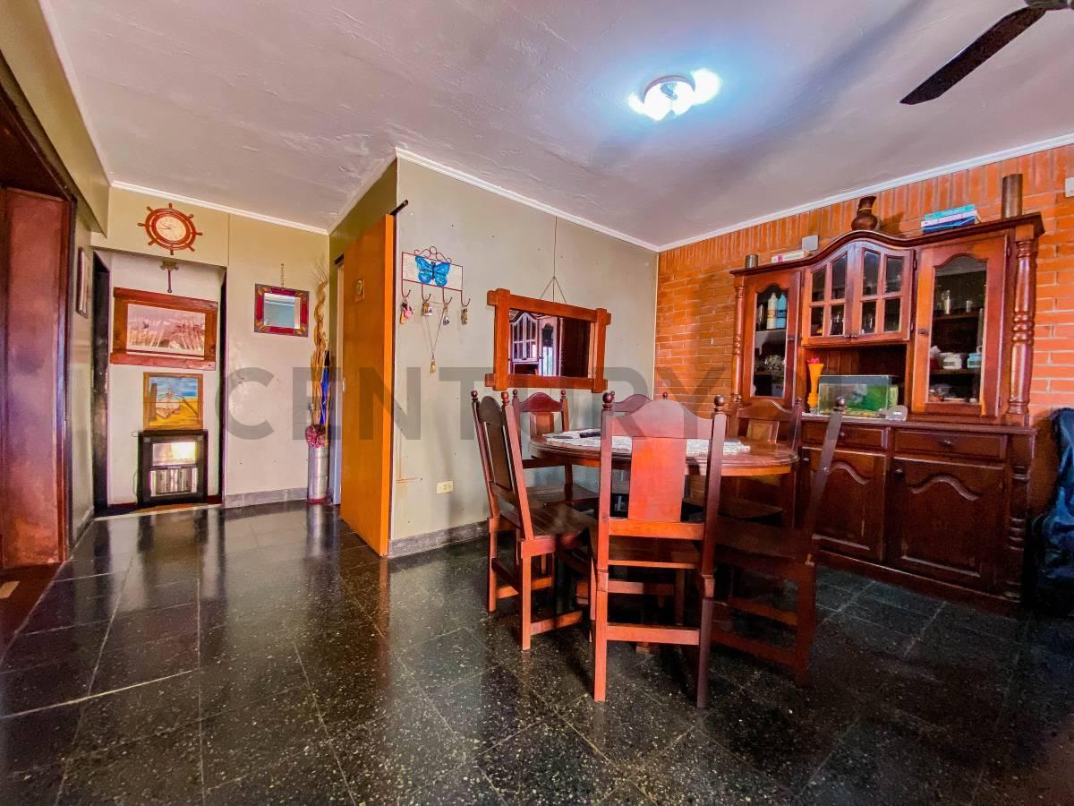 Foto de Venta Casa de 2 Dormitorios en Planta Alta | Ludueña, Rosario, imagen 2
