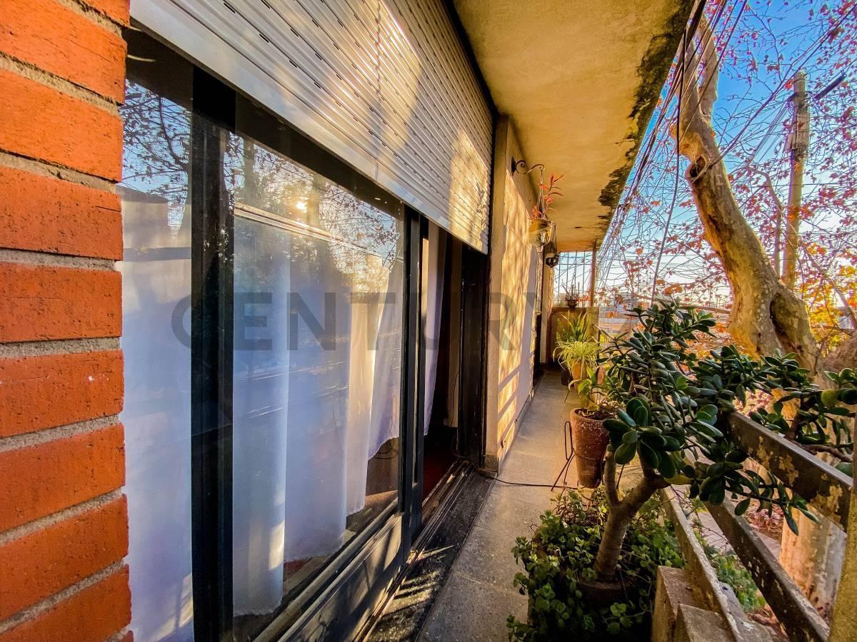 Foto de Venta Casa de 2 Dormitorios en Planta Alta | Ludueña, Rosario, imagen 3