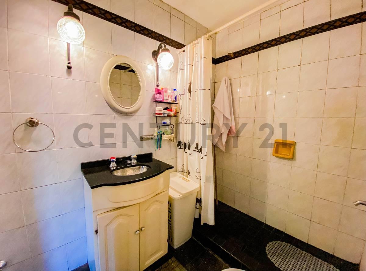 Foto de Venta Casa de 2 Dormitorios en Planta Alta | Ludueña, Rosario, imagen 5