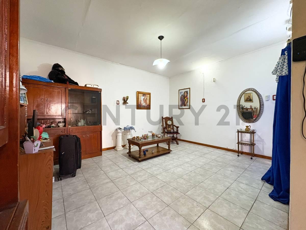 Foto de Venta 2 Casas internas independientes con cochera en Las Delicias, imagen 3