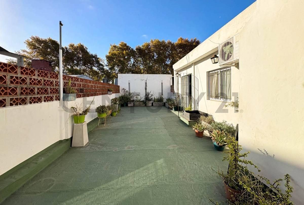 Foto de Venta Casa interna de pasillo de 3 Dormitorios en Jorge Cura, Rosario, imagen 4