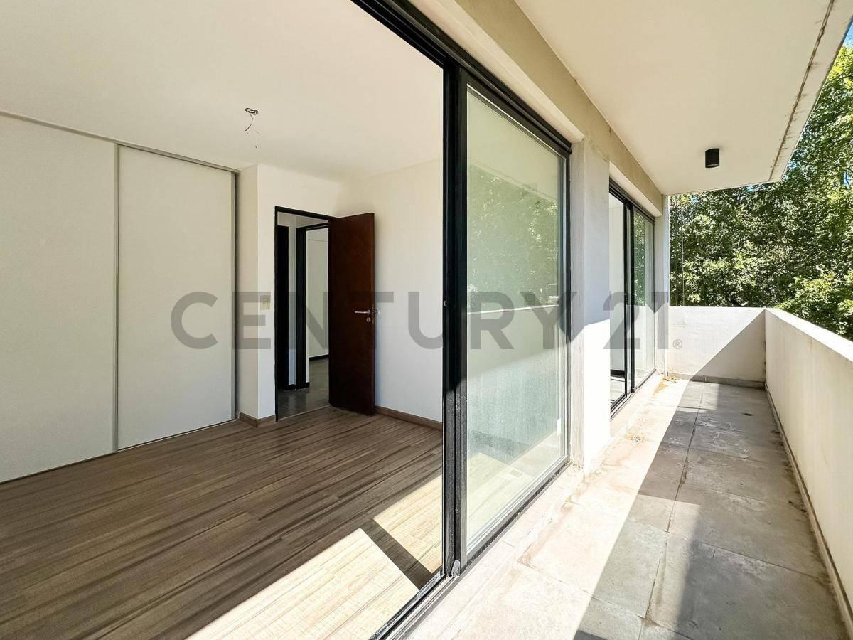 Foto de Venta Departamento de 1 Dormitorio con balcón al frente en Lourdes, imagen 5