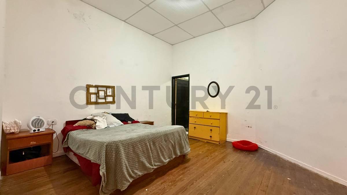 Foto de Venta Casa de 3 Dormitorios con cochera en Arroyito, Rosario, imagen 4