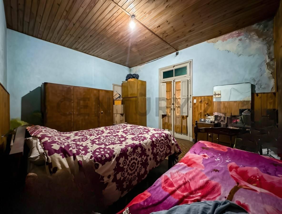 Foto de Venta Casa de 2 Dormitorios con patio y cochera en Jorge Cura, Rosario, imagen 4