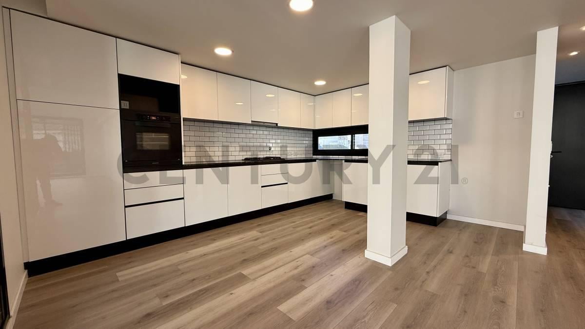 Foto de Venta Piso Exclusivo de 3 Dormitorios en Centro, Rosario, imagen 2