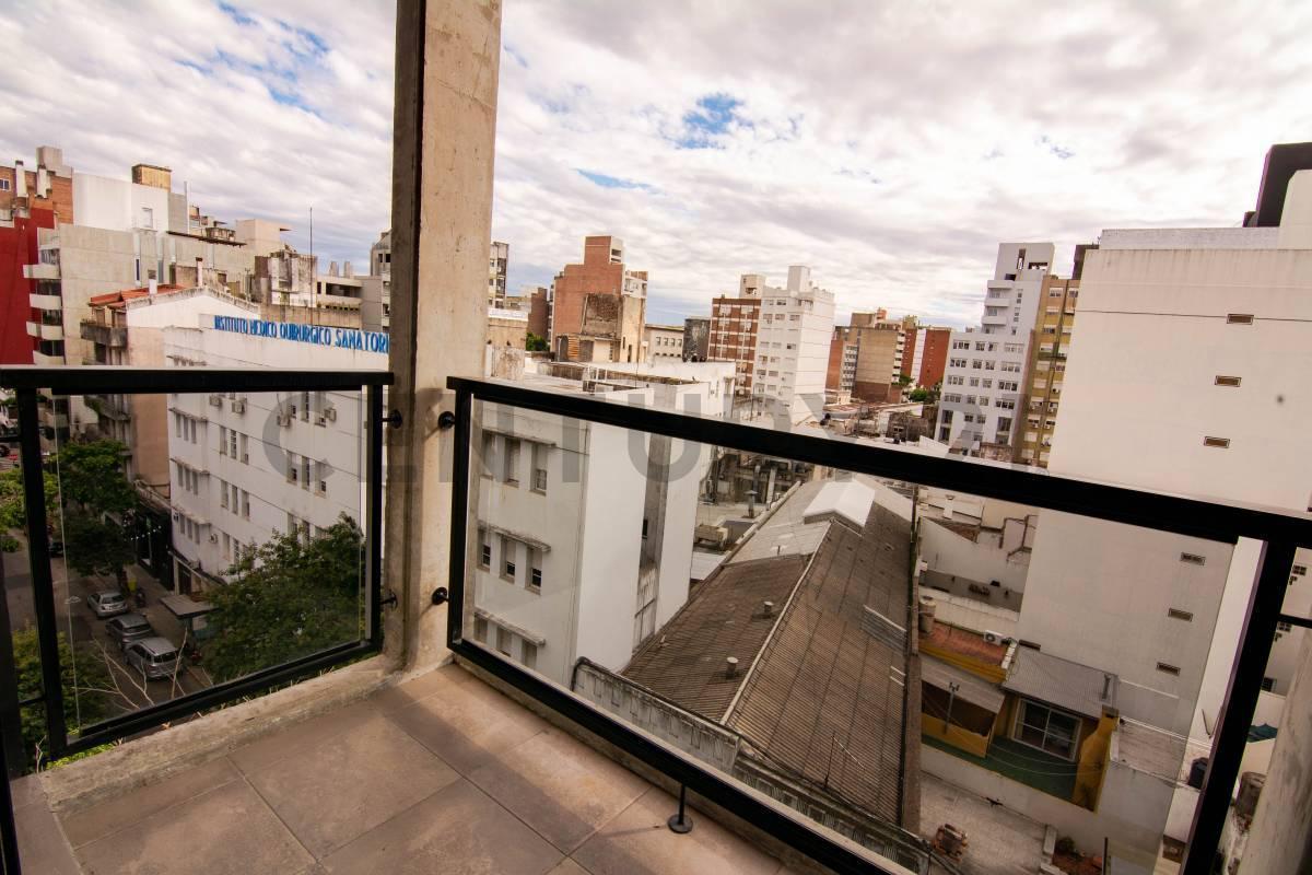 Foto de Venta Departamento de 2 Dormitorios con balcón en Centro, Rosario, imagen 3