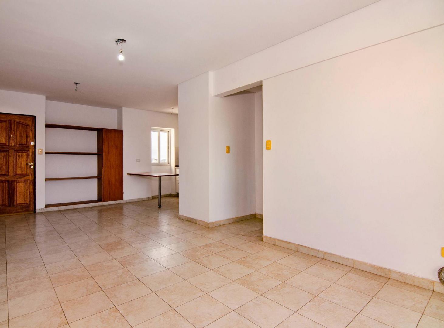 Foto de Venta Departamento de 1 Dormitorio con balcón en Pichincha, Rosario, imagen 4