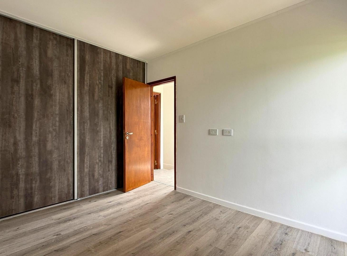 Foto de Venta Dúplex de 2 Dormitorios con pileta en Funes Norte, imagen 4