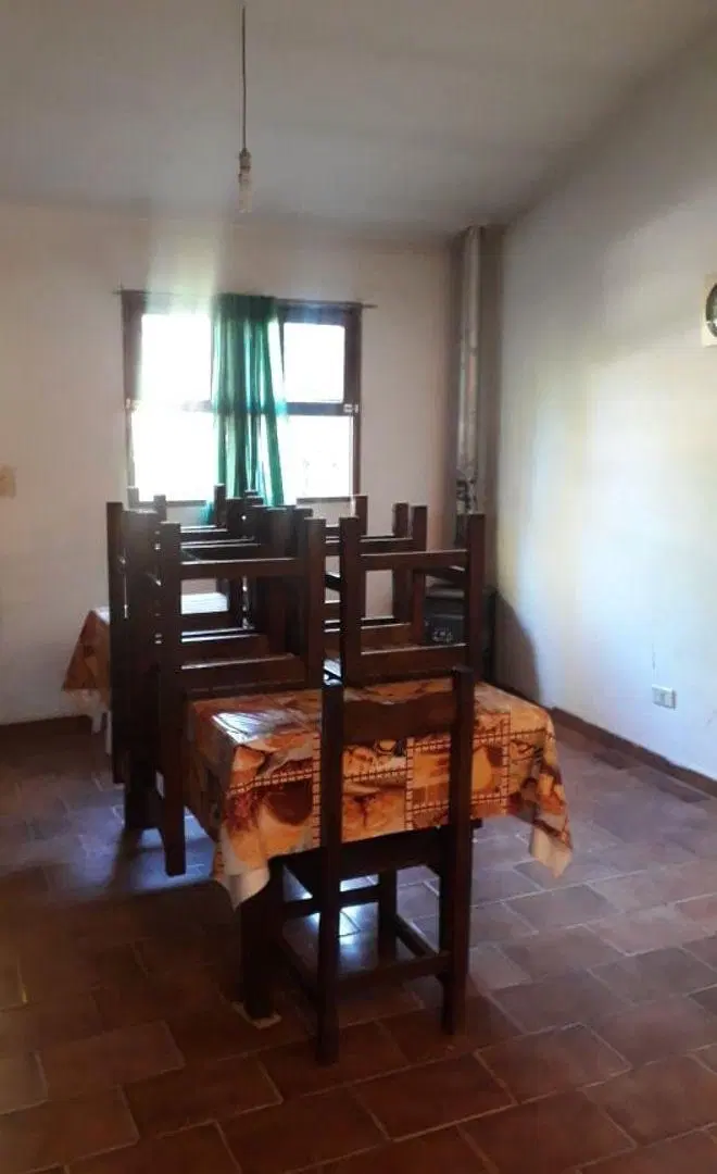 REF 093 CASA EN VENTA EN VILLA PARQUE SIQUIMAN A UNA CUADRA DE RUTA 38. 2