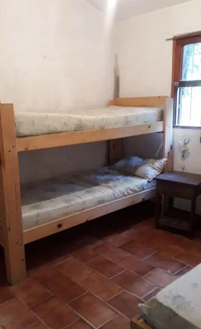 REF 093 CASA EN VENTA EN VILLA PARQUE SIQUIMAN A UNA CUADRA DE RUTA 38. 8