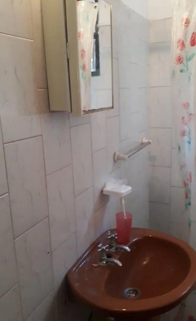 REF 093 CASA EN VENTA EN VILLA PARQUE SIQUIMAN A UNA CUADRA DE RUTA 38. 1
