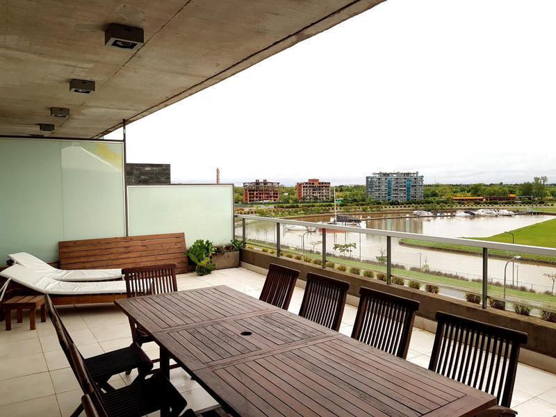 QBay Yacht | Venta | 2 ambientes con increíble balcón terraza con vista al río