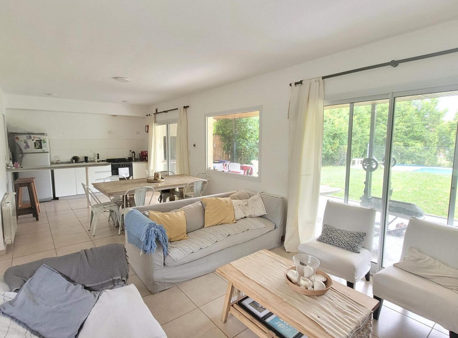 Casas de San Patricio | Venta | Muy linda casa de 5 ambientes, con pileta y gran cerco verde