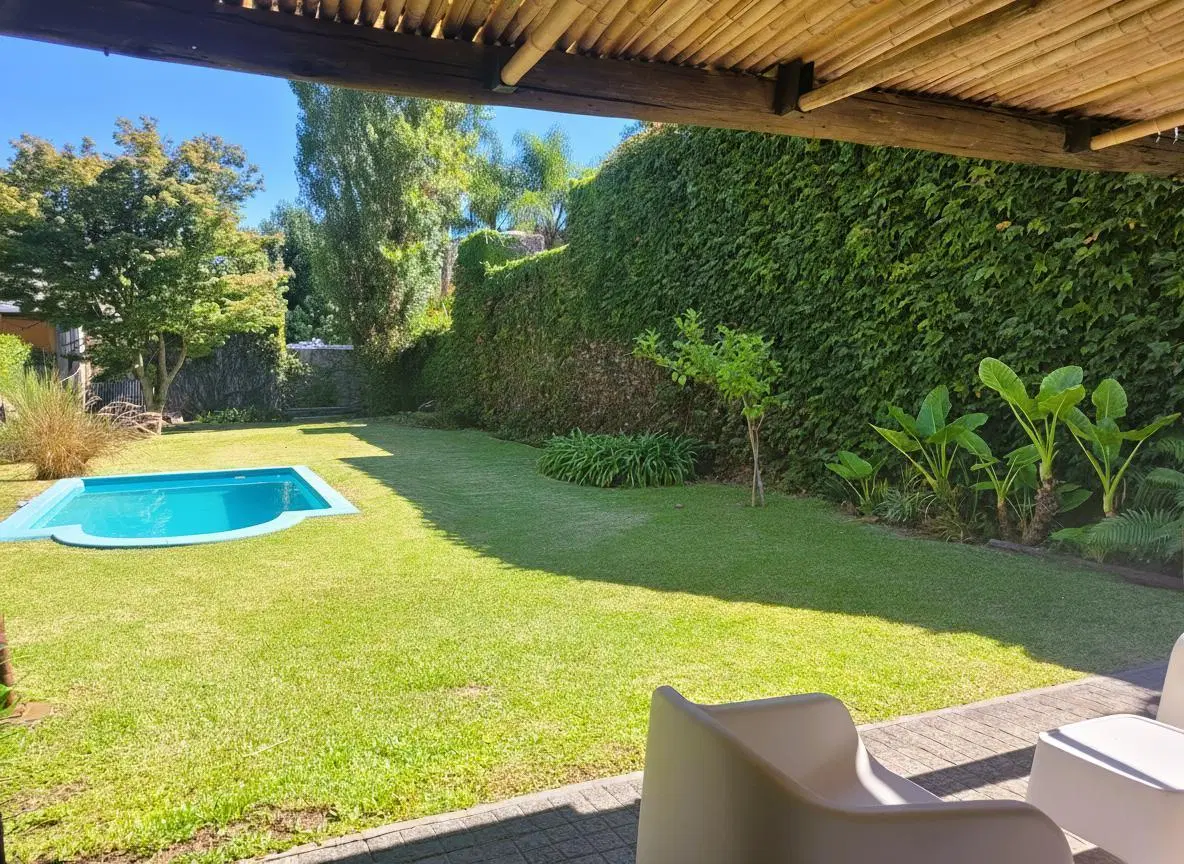 Pacheco | Venta | Casa de 5 ambientes con jardín arbolado y cerca de todo 5