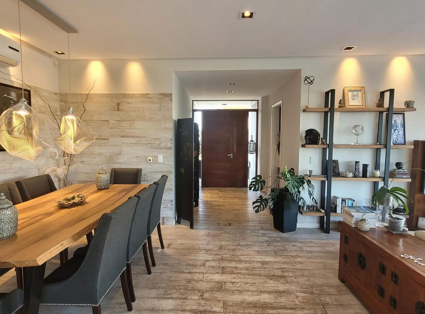 Foto de Los Alisos . Nordelta | Venta | Casa de 7 amb con vista al lago y, imagen 1
