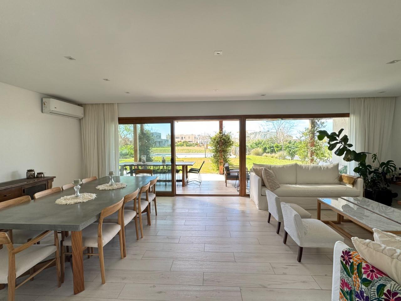 Foto de Muelles, Puertos | VENTA | Divina casa de 1 planta a la laguna con, imagen 1